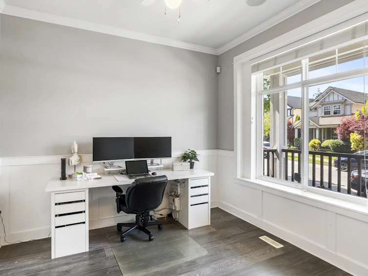 6668 185a Street, Surrey, BC, V3S 9B7 - 6