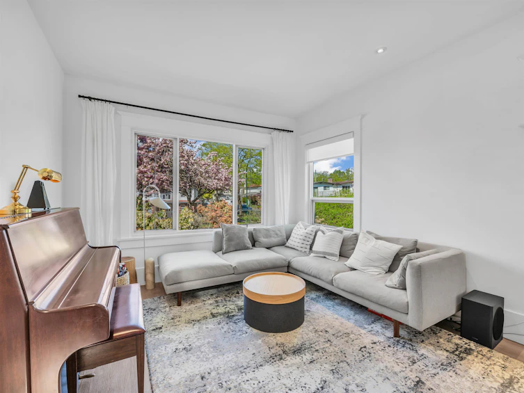 494 E 18th Avenue, Vancouver, BC, V5V 1G1 - 3