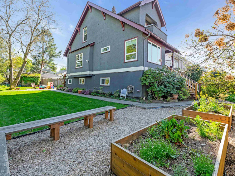 494 E 18th Avenue, Vancouver, BC, V5V 1G1 - 31