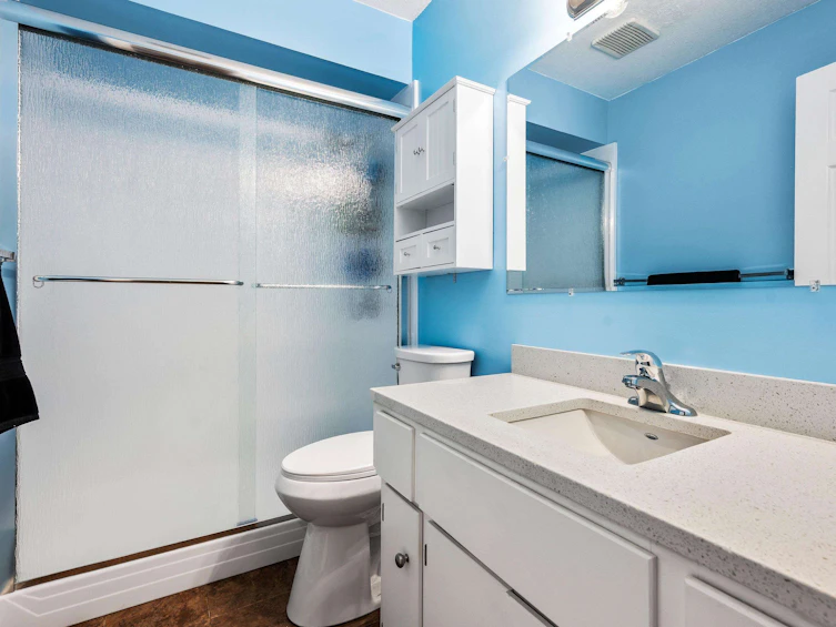 207-2853 W Bourquin Crescent, Abbotsford, BC, V2S 6H6 - 22