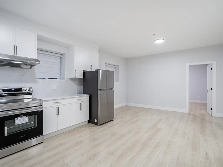 15673 Thrift Avenue, Surrey, BC, V4B 2M3 - 31