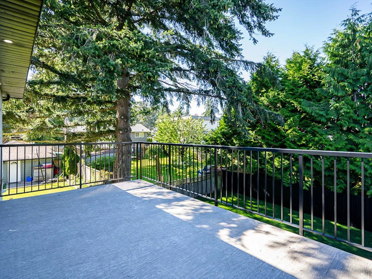 15673 Thrift Avenue, Surrey, BC, V4B 2M3 - 21