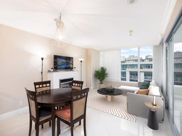 607-133 E Esplanade Avenue, North Vancouver, BC, V7L 1A1 - 3