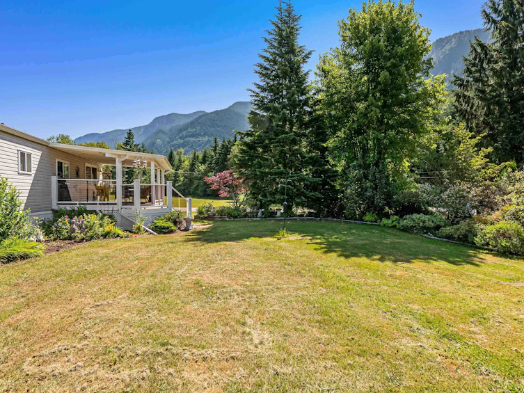 1181 Frost Road, Columbia Valley, BC, V2R 4X8 - 36
