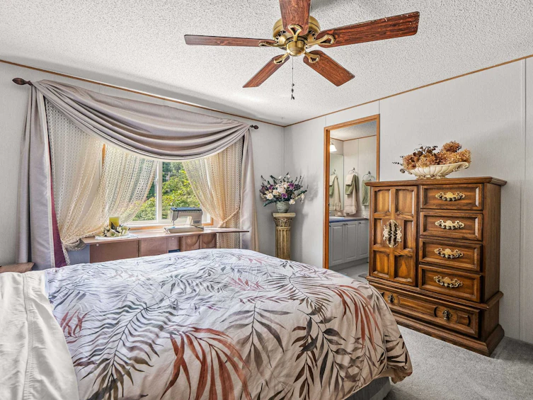 1181 Frost Road, Columbia Valley, BC, V2R 4X8 - 34