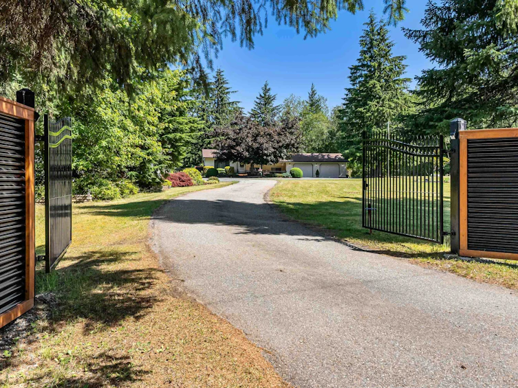 1181 Frost Road, Columbia Valley, BC, V2R 4X8 - 40