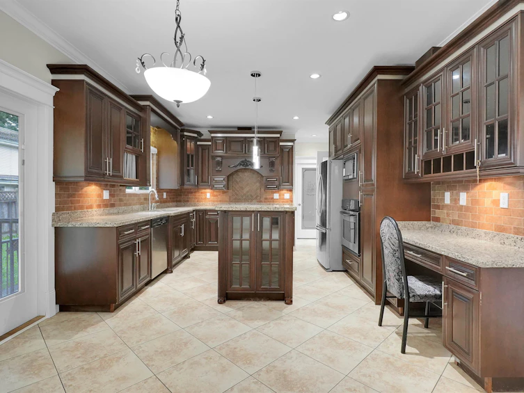 16202 96a Avenue, Surrey, BC, V4N 5X1 - 3