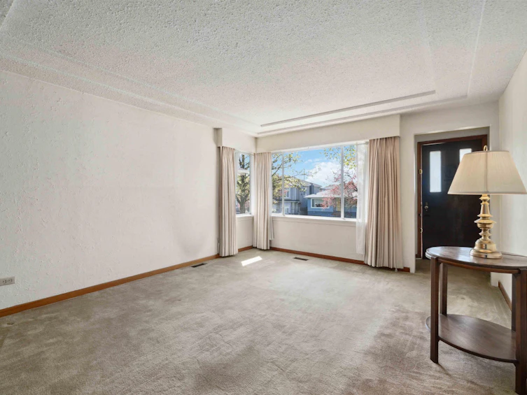 6328 Commercial Street, Vancouver, BC, V5P 3P3 - 7