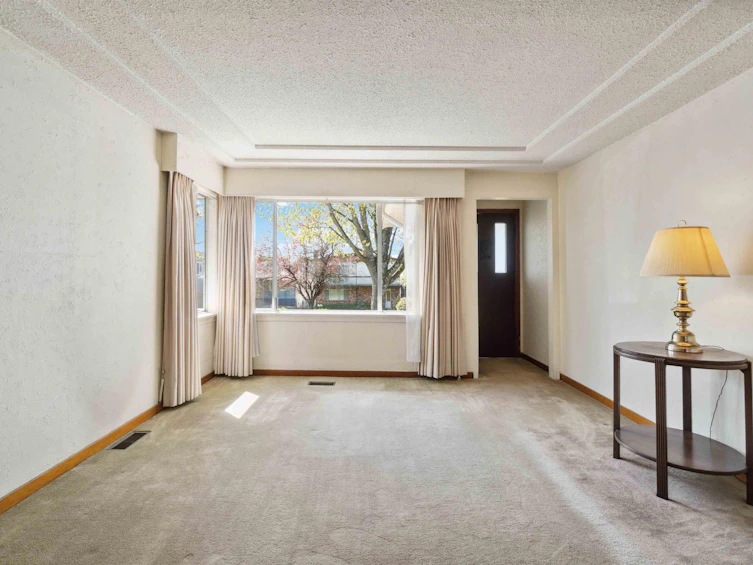 6328 Commercial Street, Vancouver, BC, V5P 3P3 - 3