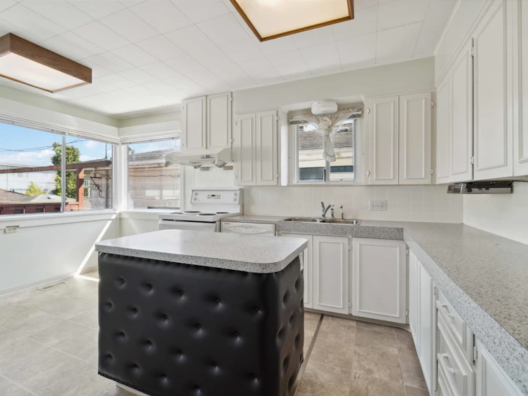 6328 Commercial Street, Vancouver, BC, V5P 3P3 - 9