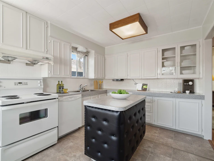 6328 Commercial Street, Vancouver, BC, V5P 3P3 - 10