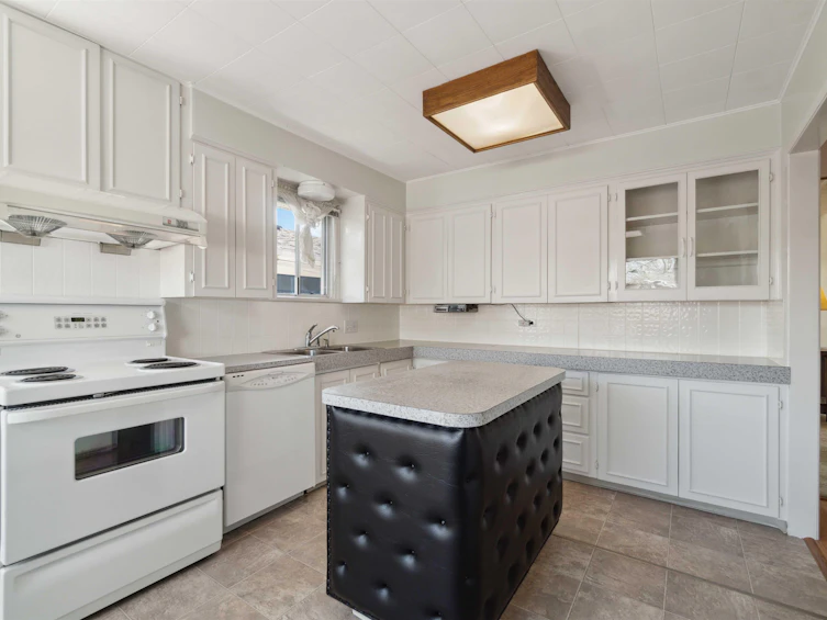 6328 Commercial Street, Vancouver, BC, V5P 3P3 - 11