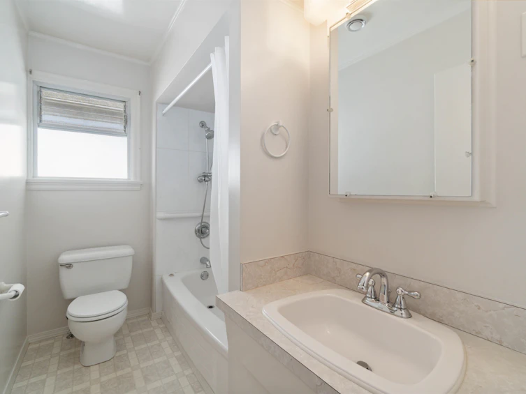 6328 Commercial Street, Vancouver, BC, V5P 3P3 - 19