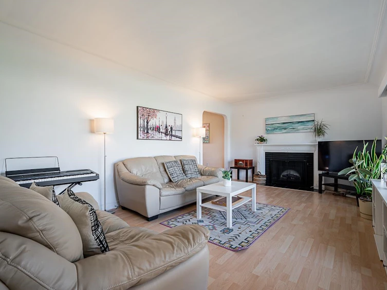 10765 141a Street, Surrey, BC, V3T 4R6 - 2