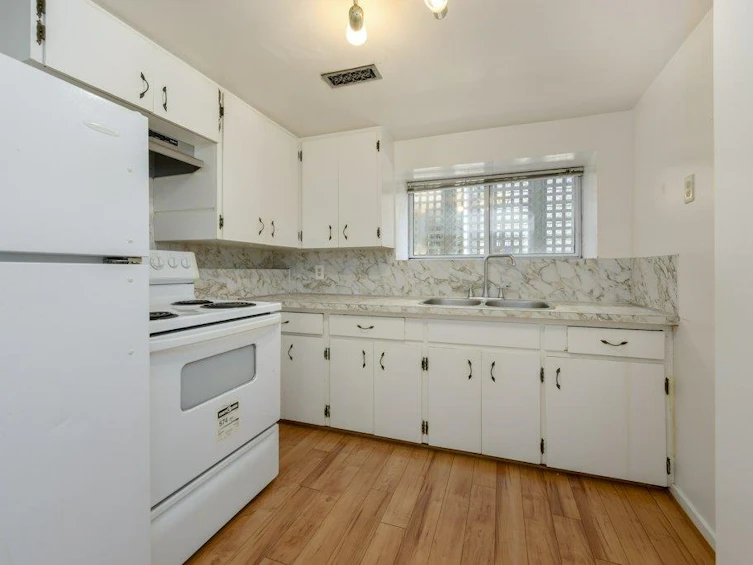 104 E 24 Avenue, Vancouver, BC, V5V 1Z4 - 17