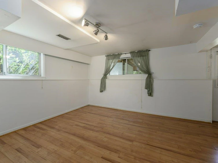 104 E 24 Avenue, Vancouver, BC, V5V 1Z4 - 20