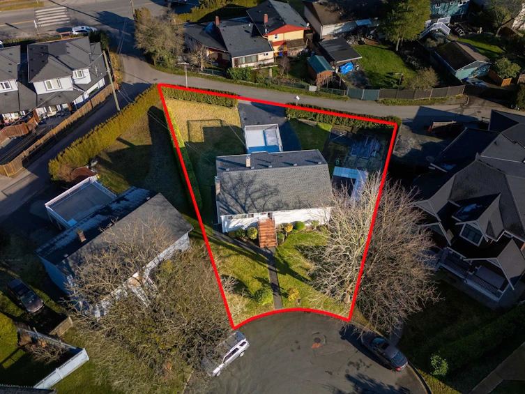 7031 Bryant Court, Burnaby, BC, V5E 1T1 - 32