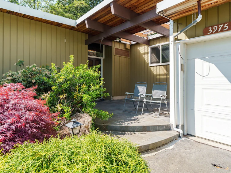 3975 Southwood Street, Burnaby, BC, V5J 2E8 - 2