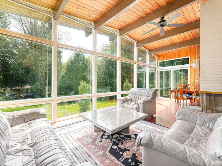 3975 Southwood Street, Burnaby, BC, V5J 2E8 - 3