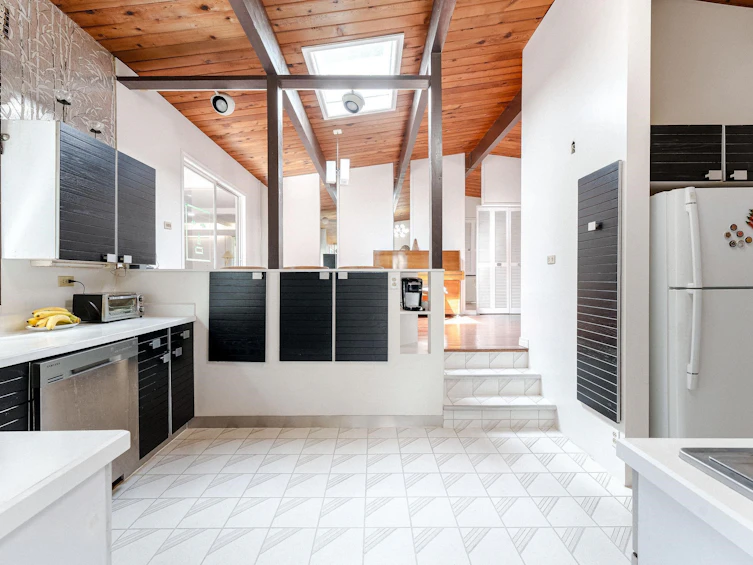 3975 Southwood Street, Burnaby, BC, V5J 2E8 - 11