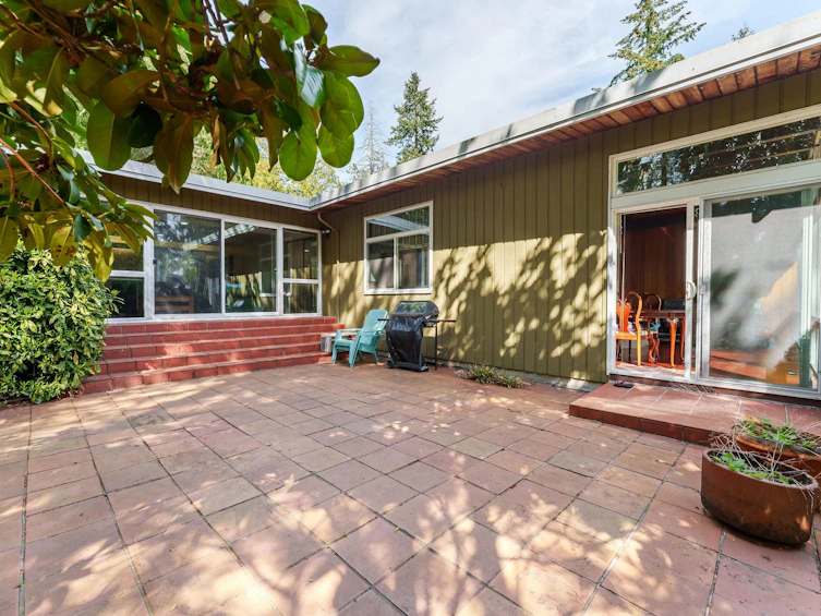3975 Southwood Street, Burnaby, BC, V5J 2E8 - 8