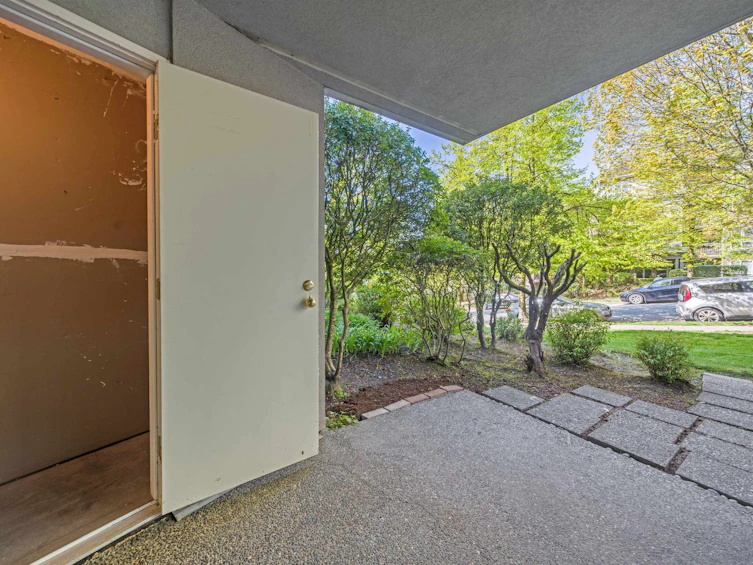 103-8460 Jellicoe Street, Vancouver, BC, V5S 4S8 - 17