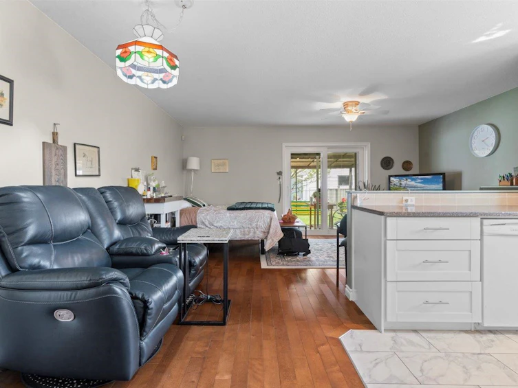 44801 Cumberland Avenue, Chilliwack, BC, V2R 3H7 - 13