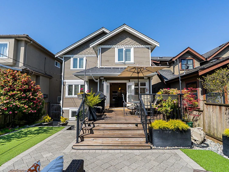 882 W 24th Avenue, Vancouver, BC, V5Z 2C1 - 27
