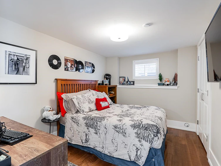 882 W 24th Avenue, Vancouver, BC, V5Z 2C1 - 22