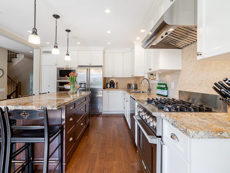 882 W 24th Avenue, Vancouver, BC, V5Z 2C1 - 8