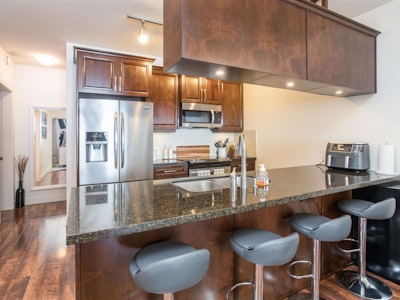 415-11887 Burnett Street - 4