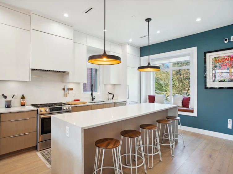 2017 Charles Street, Vancouver, BC, V5L 2V1 - 14