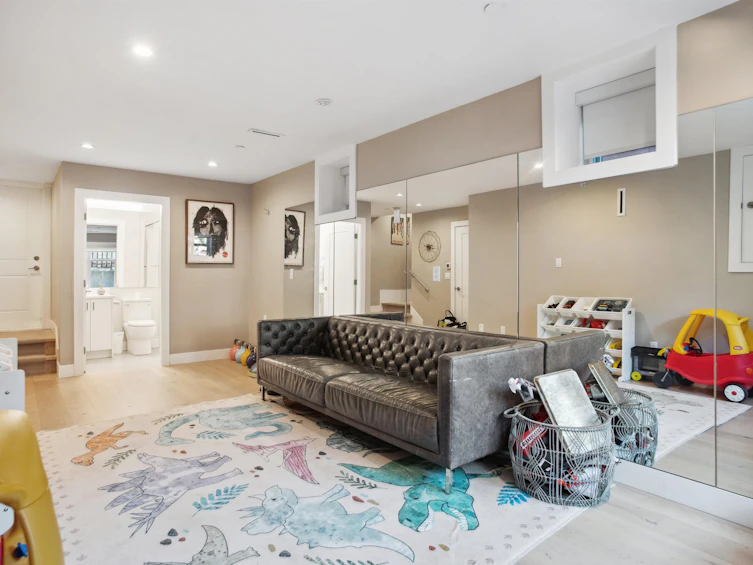 2017 Charles Street, Vancouver, BC, V5L 2V1 - 29
