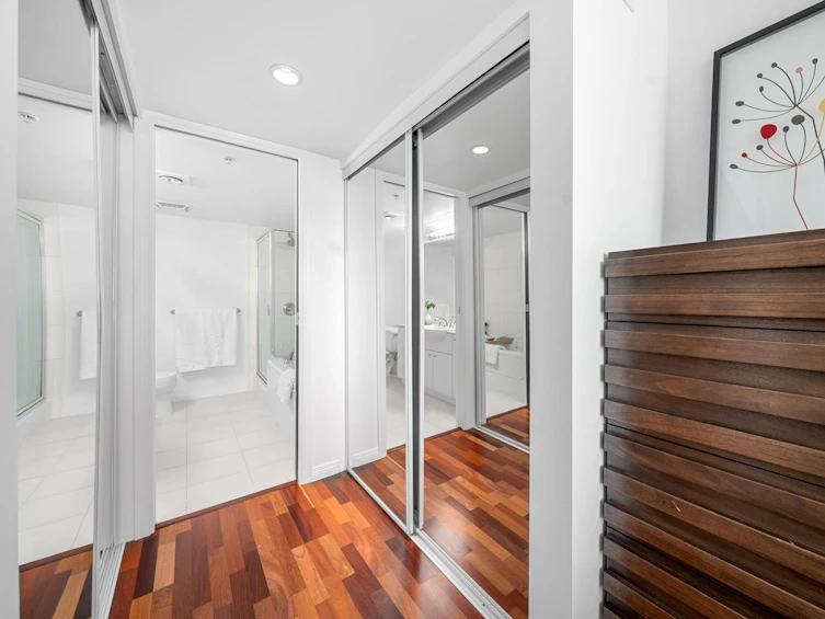 806-188 E Esplanade Avenue, North Vancouver, BC, V7L 4Y1 - 22