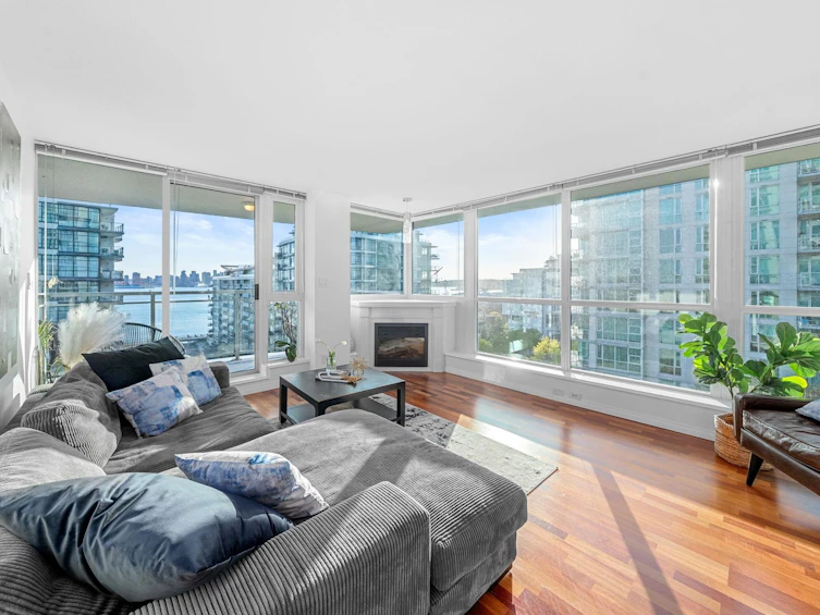 806-188 E Esplanade Avenue, North Vancouver, BC, V7L 4Y1 - 11