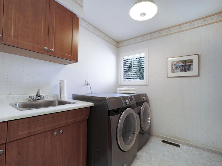 4710 Meadfeild Road, West Vancouver, BC, V7W 2W6 - 22