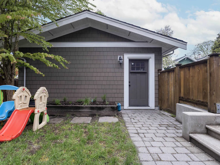 3011 W 8th Avenue, Vancouver, BC, V6K 2C2 - 27