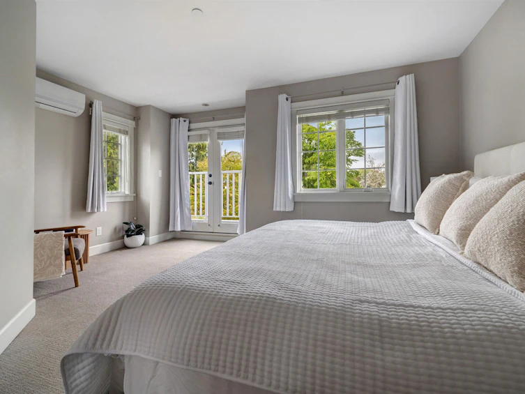 3011 W 8th Avenue, Vancouver, BC, V6K 2C2 - 12