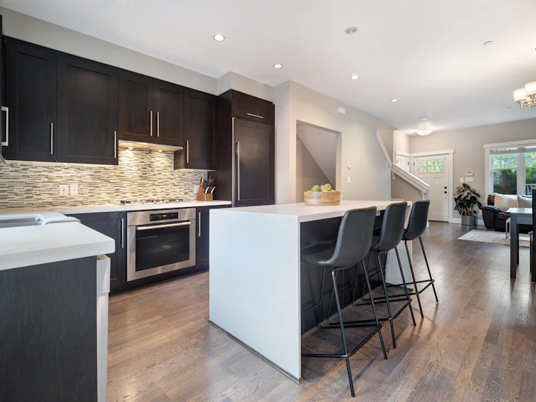 3011 W 8th Avenue, Vancouver, BC, V6K 2C2 - 7