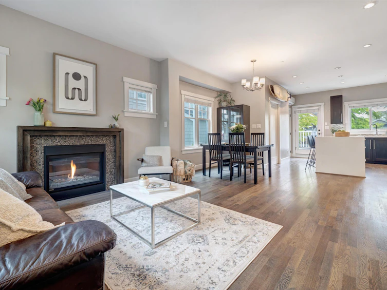 3011 W 8th Avenue, Vancouver, BC, V6K 2C2 - 5