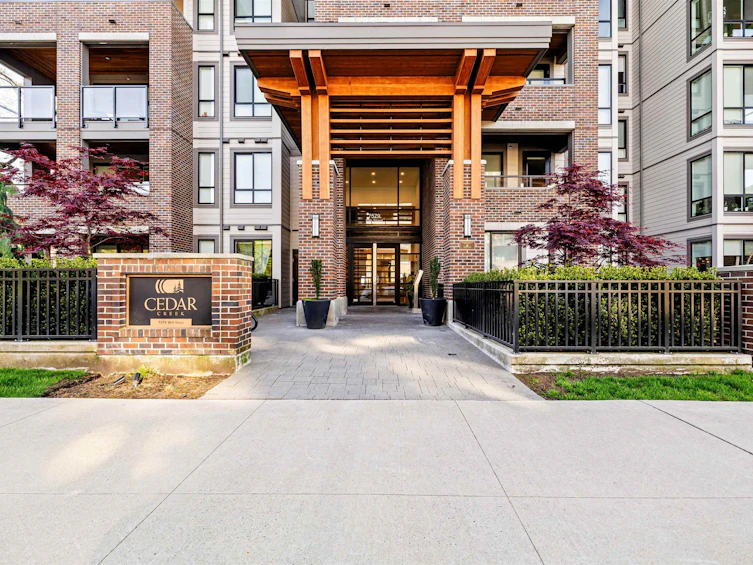 501-7579 16th Street, Burnaby, BC, V3N 0H7 - 2