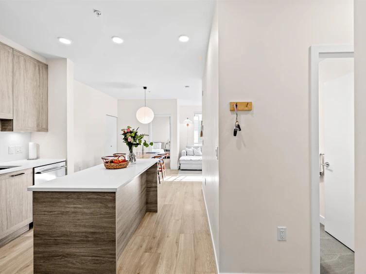 501-7579 16th Street, Burnaby, BC, V3N 0H7 - 8
