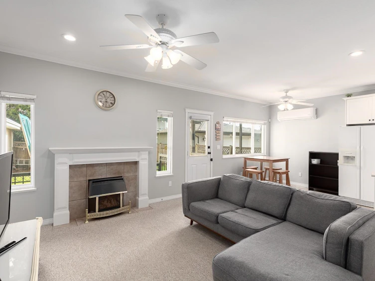 913 Fourteenth Street, New Westminster, BC, V3M 4P8 - 11