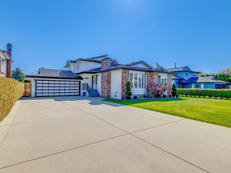 4724 54th Street, Delta BC V4K 3Z4