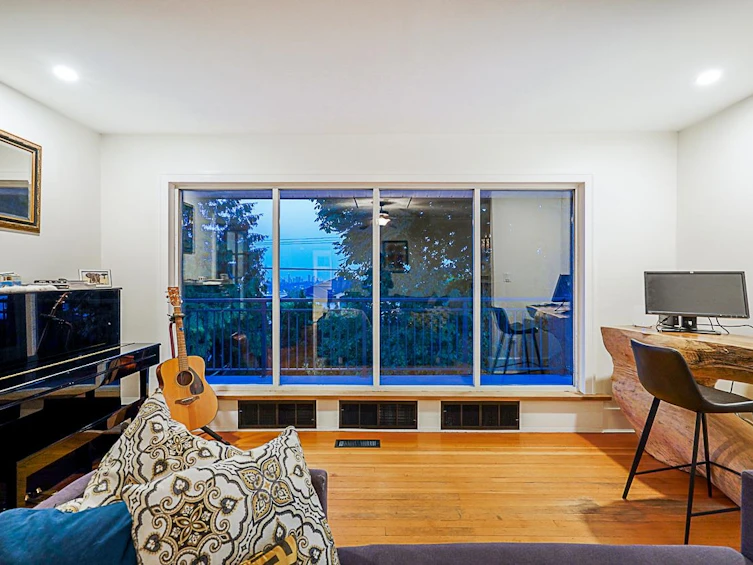 1005 Rochester Avenue, Coquitlam, BC, V3K 2W8 - 8