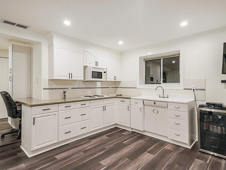 1005 Rochester Avenue, Coquitlam, BC, V3K 2W8 - 25