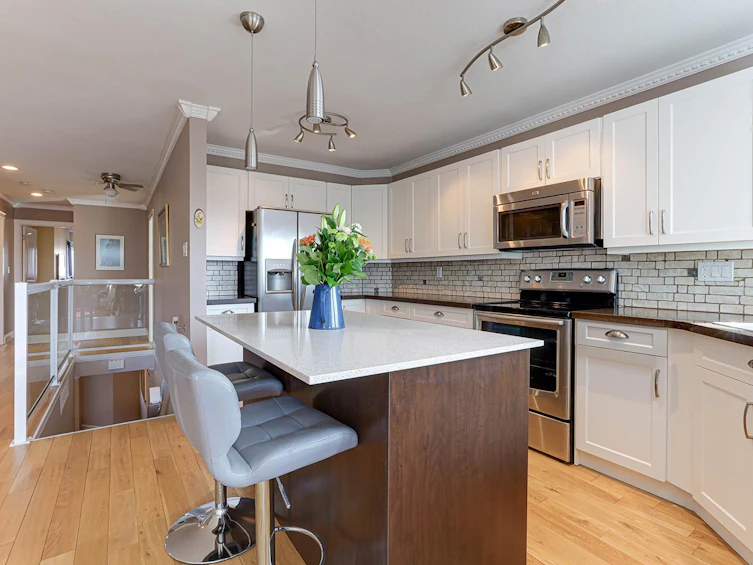 887 Stevens Street, Surrey, BC, V4B 4X3 - 11