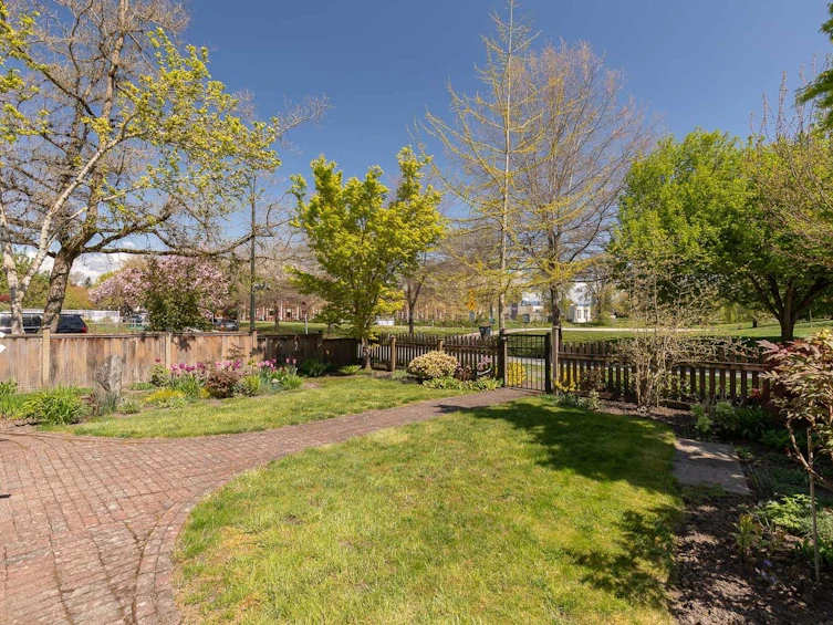 3233 Penticton Street, Vancouver, BC, V5M 3C7 - 40