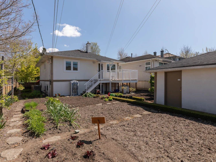 3233 Penticton Street, Vancouver, BC, V5M 3C7 - 25