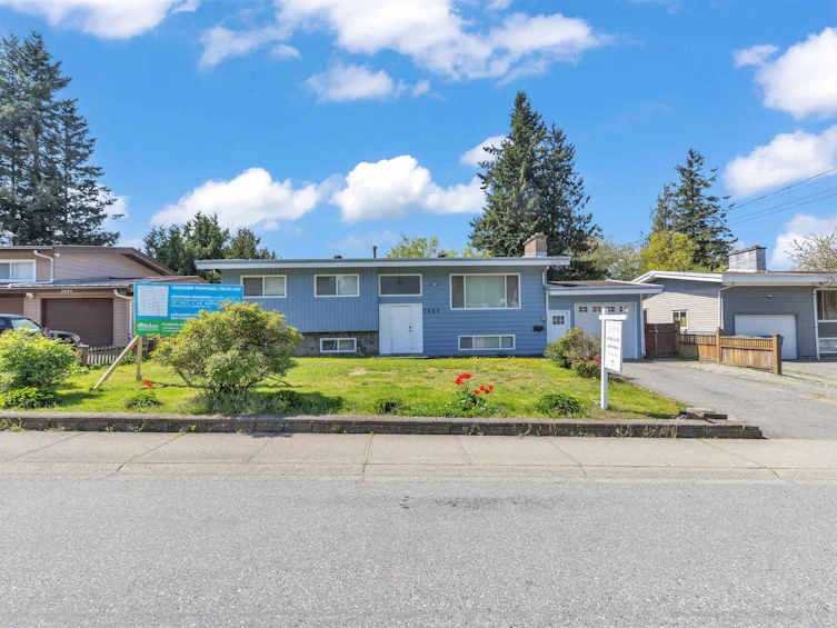 2549 Sugarpine Street, Abbotsford, BC, V2T 3M7